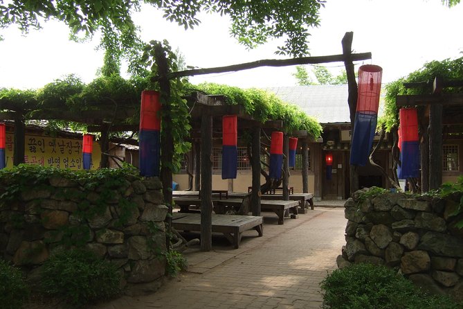 Royal Palace and Folk Village: Full Day Guided Tour From Seoul - Booking Details