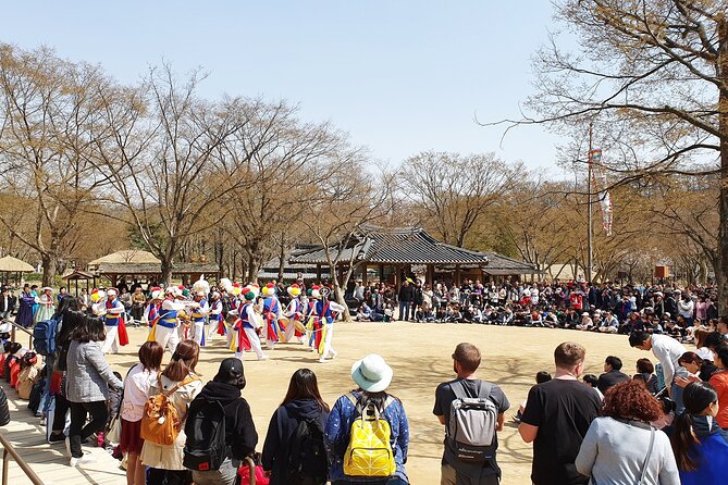 Royal Palace and Traditional Villages Wearing Hanbok Tour - Tour Inclusions