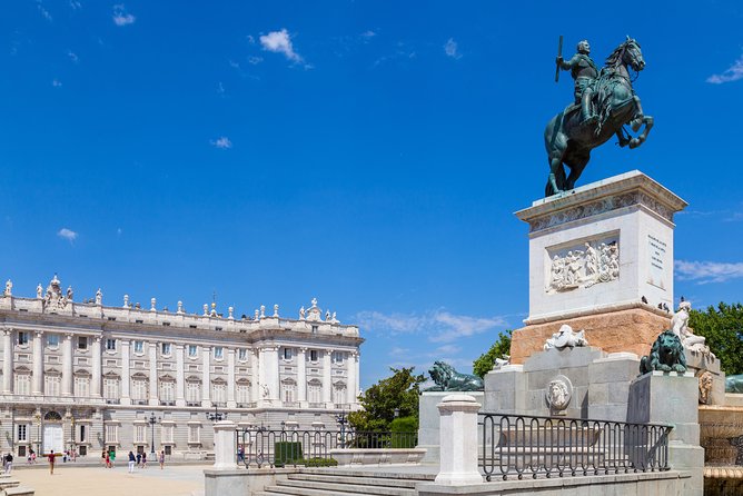 Royal Palace of Madrid Private Tour With Skip-The-Line Tickets - Common questions