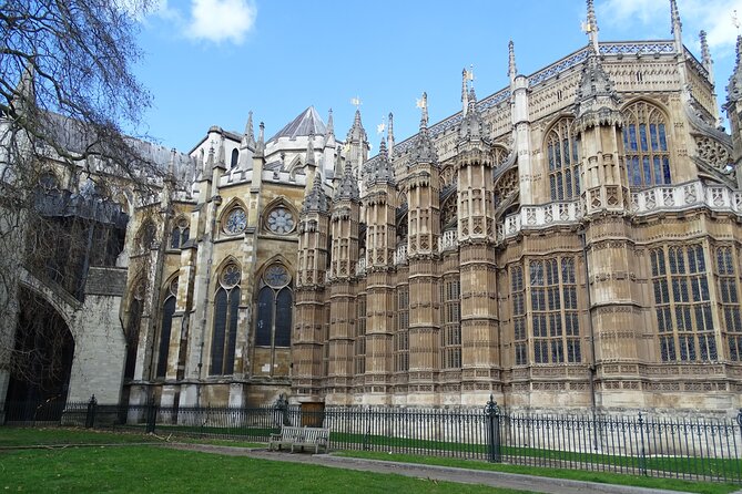 Royal Westminster - Exclusive Royal Walking Tour of Londons Iconic Landmarks! - Common questions