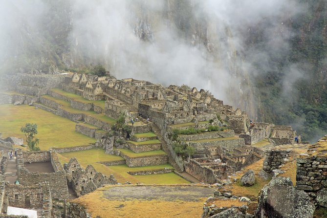 Sacred Valley, Machu Picchu 2-Day Tour With Hotel From Cusco - Important Reminders and Tips