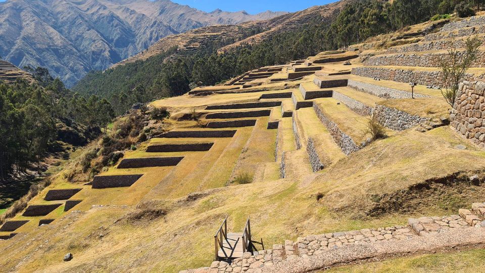 Sacred Valley Tour Pisac Ollantaytambo and Chinchero - Chinchero Exploration and Markets