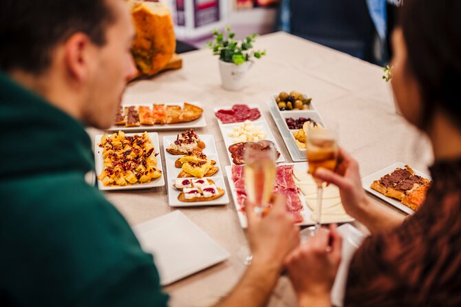 Sagrada Familia Jamon & Tapas Tasting Experience - Wine Pairing Options