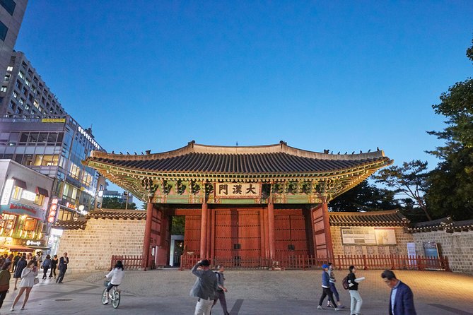 Seoul Night Tour: Sevit Some, Fountain, and Palace - Cancellation Policy Details