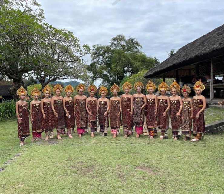 Sidemen: Traditional Villages, Salt Farm & Tirta Gangga Tour - Salt Farming Demonstration