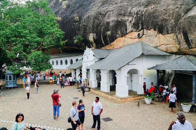 Sigiriya and Dambulla Day Tour From Kalutara / Wadduwa (All Inclusive) - Common questions