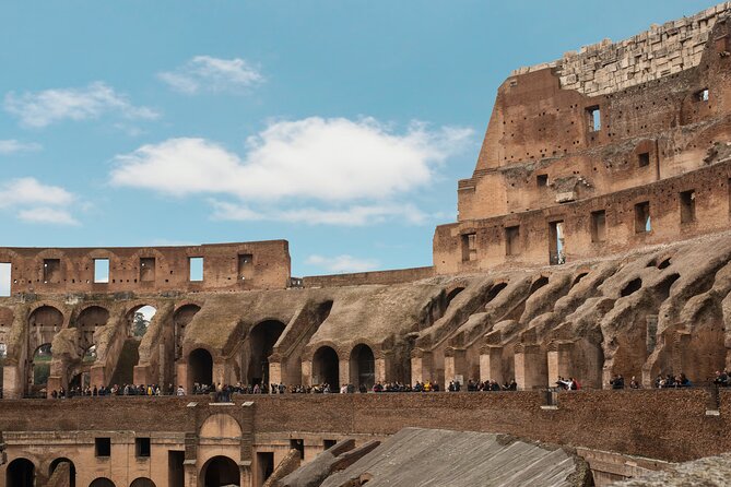 Skip-The-Line Colosseum Tour With Palatine Hill and Roman Forum - Traveler Interaction Opportunities