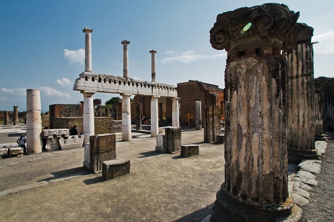 Skip the Line Pompeii Guided Tour From Naples - Additional Tour Information