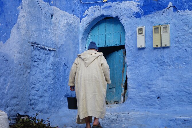 Small-Group Day Trip From Fes to Chefchaouen - Shopping Opportunities