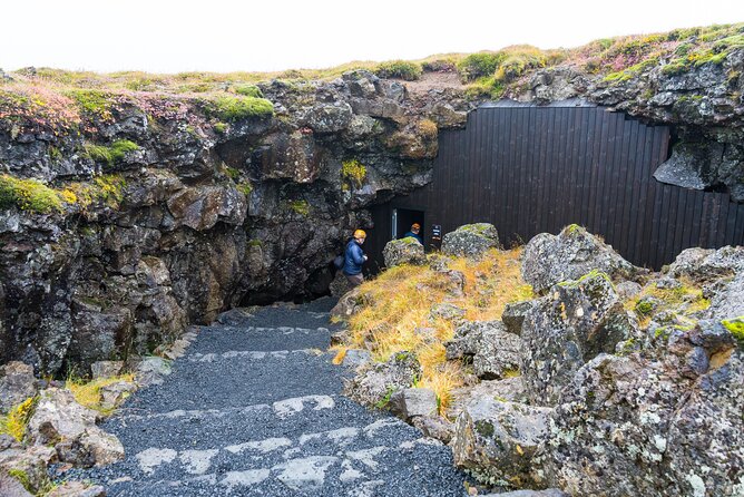 Small Group Lava Caving Experience - Directions