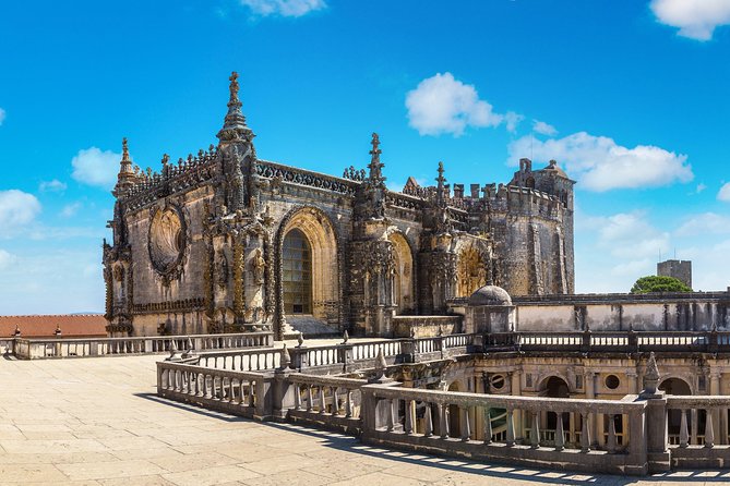 Small-Group Tour From Lisbon to Tomar Knights Templar History - Transportation and Meeting Details