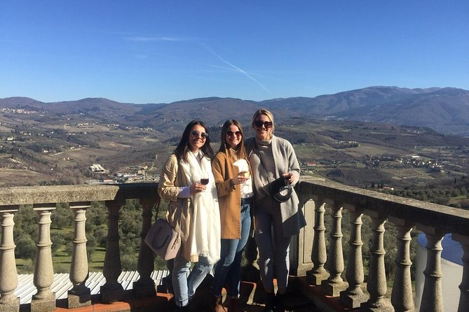 Small Group Wine Tasting in Tuscany With Vineyard Visit - Noteworthy Reviews