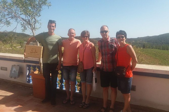 Small-Group Wine Tour & Silves Exploration (from Albufeira) - Common questions