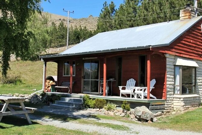 South Island Road Trip Delights: Custom Multi-Day 7D : 6N - Accommodations and Lodging