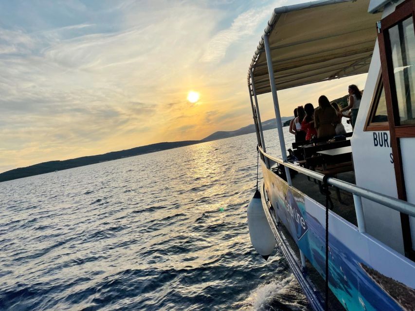 Split: 1.5-Hour Riviera Boat Cruise With a Free Drink - Common questions