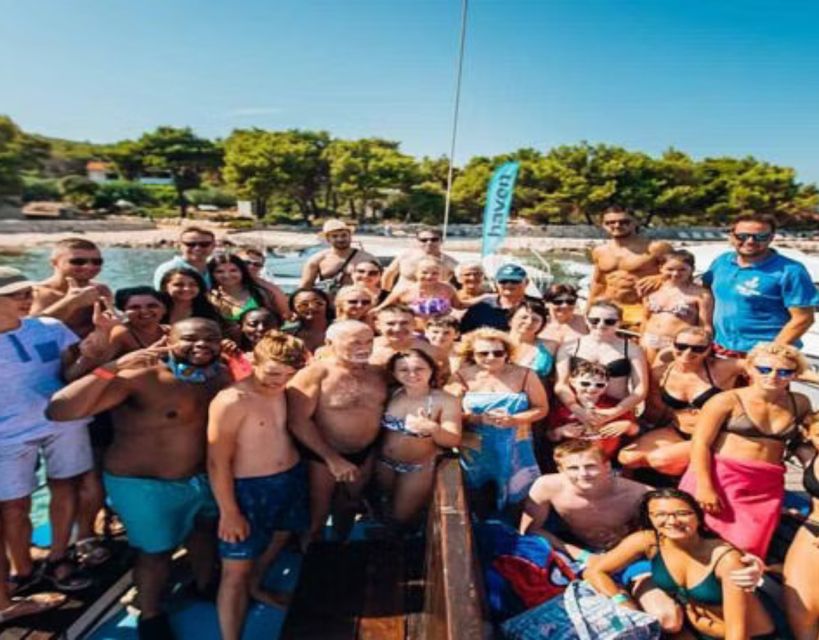 Split: Blue Lagoon Boat Trip With Lunch, Wine and Snorkeling - Departure Information