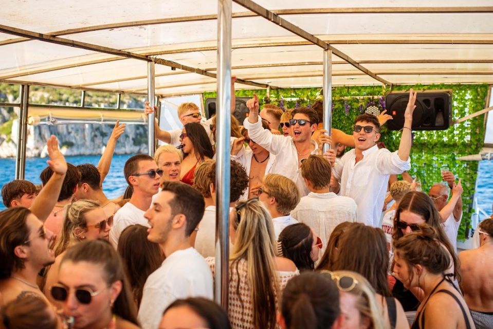 Split: Captain's Blue Lagoon Boat Party With Live DJ - Review Summary