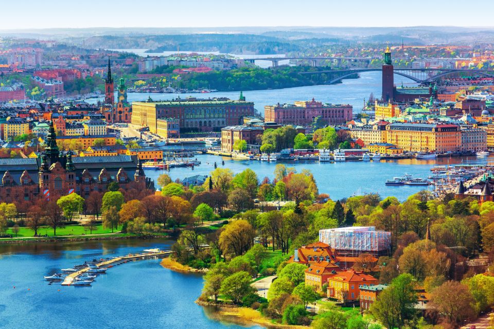 Stockholm: First Discovery Walk and Reading Walking Tour - Review Summary