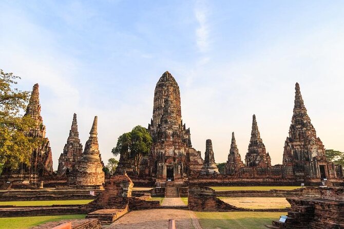 Sunset Selfie Boat Ride at Ayutthaya With a World Heritage Reside - Departure Procedures