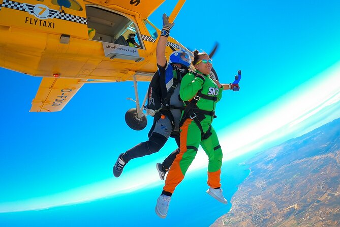 Tandem Skydiving Algarve From 15.000ft — 5000m - Location and Duration Details