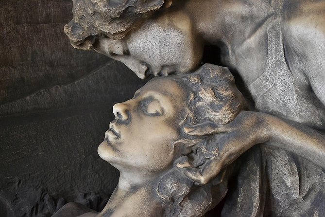 The Monumental Cemetery of Milan Guided Experience - Visitor Etiquette and Guidelines