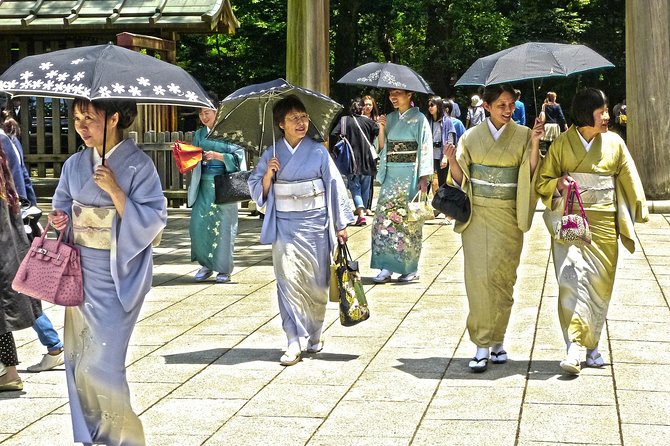 Tokyo Walking Tour With Professional Guide - Common questions