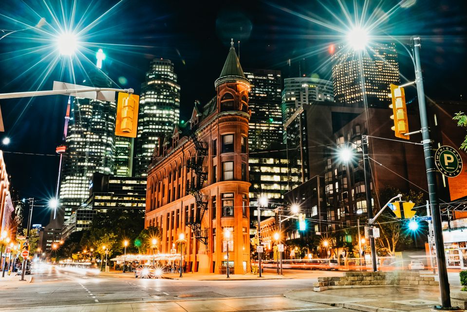 Toronto: Guided Night Tour With CN Tower Entry - Key Points