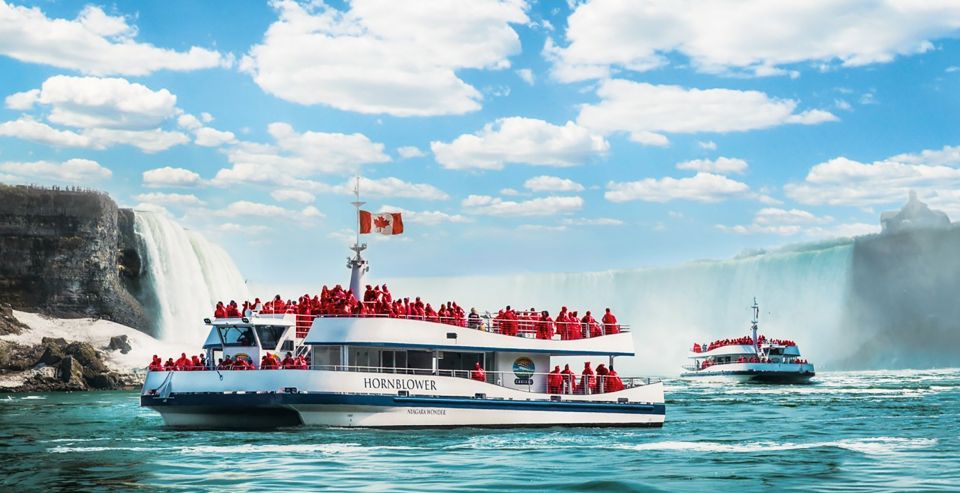 Toronto: Niagara Falls Day Tour With Optional Boat Cruise - Visitor Experience