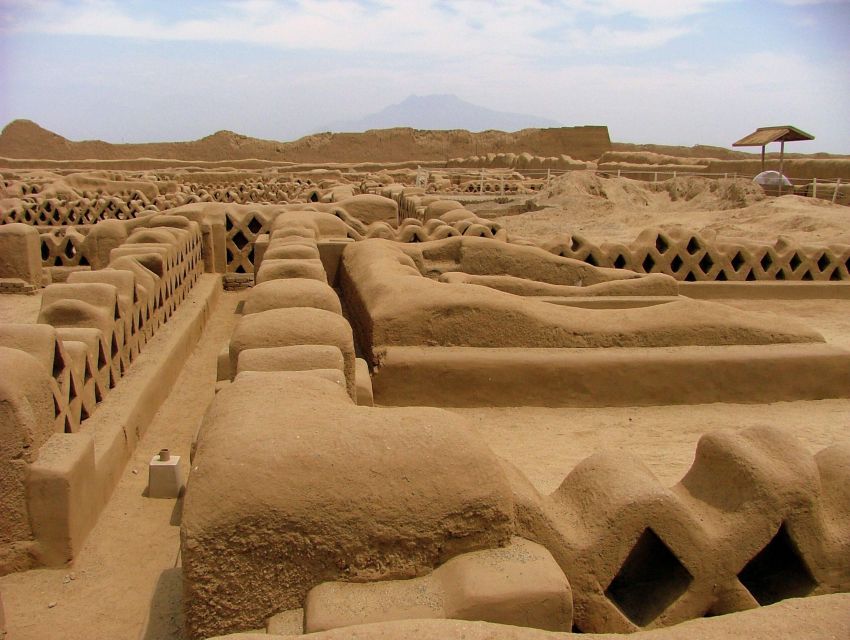 Tour of the Chimu and Moche Cultures Marinera Show - Discovering Chan Chan Citadel