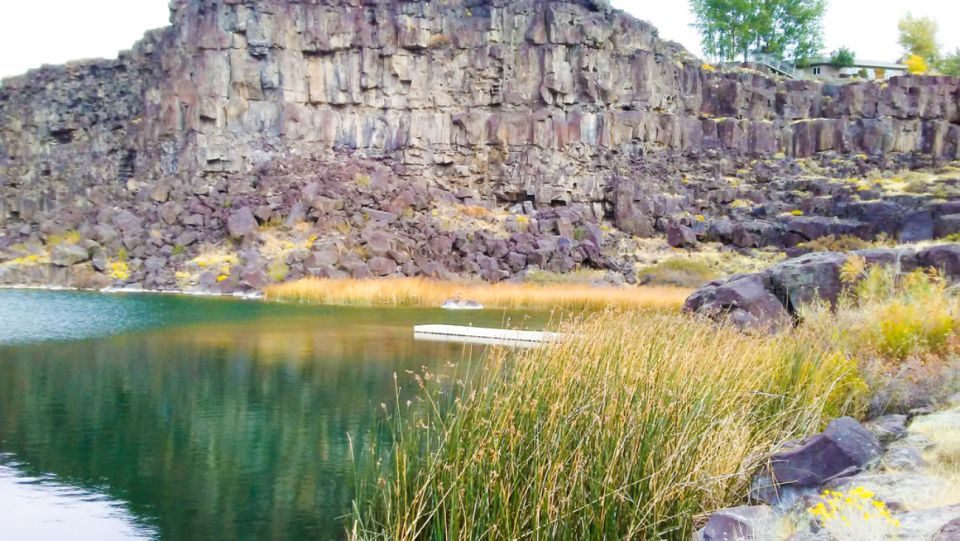 Twin Falls: Dierkes Lake Hike & Shoshone Falls Guided Tour - Full Tour Description