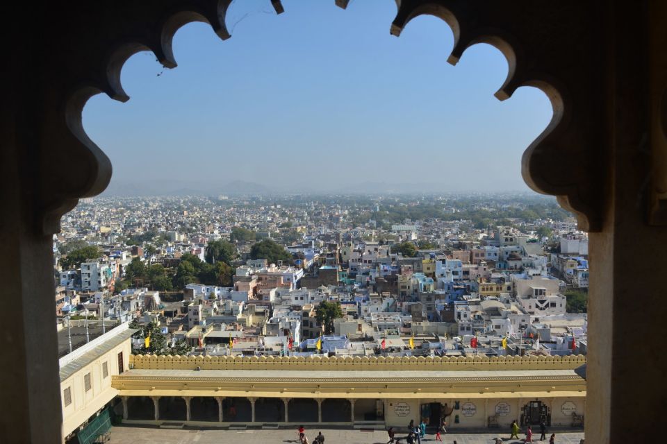 Udaipur: Highlights of Udaipur, Guided Half-Day Car Tour - Common questions