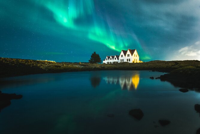 Unforgettable and Fabulous Northern Lights in Reykjavík - Northern Lights Tour Safety Measures