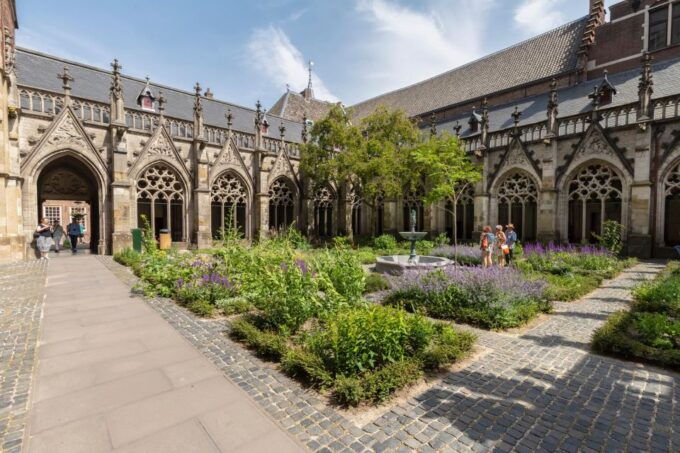 Utrecht: Discover Dutch Delights Guided Walking Tour - Last Words