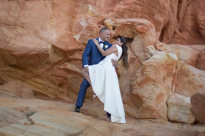 Valley of Fire Wedding by Private Limousine - Destination Details and Location Highlights