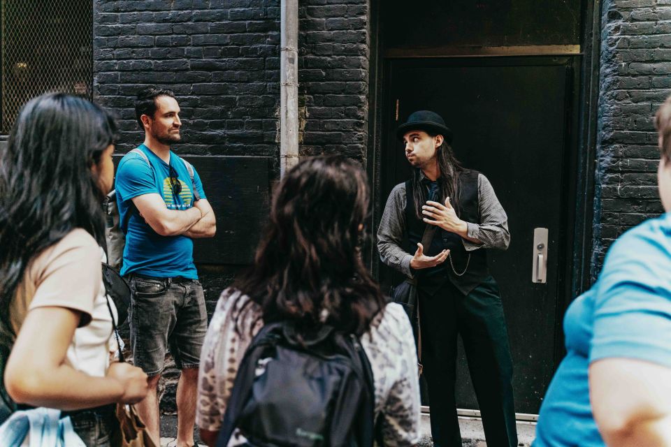 Vancouver: Lost Souls of Gastown Tour - Directions