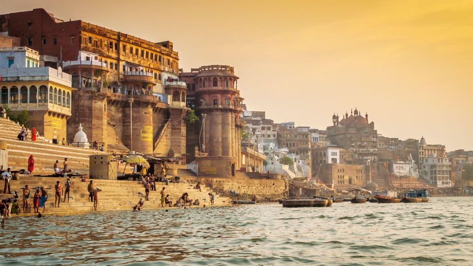 Varanasi: Dasaswamedh Ghat - Ganga Arti - Kashi Vishwanath - Ganga Aarti Ceremony