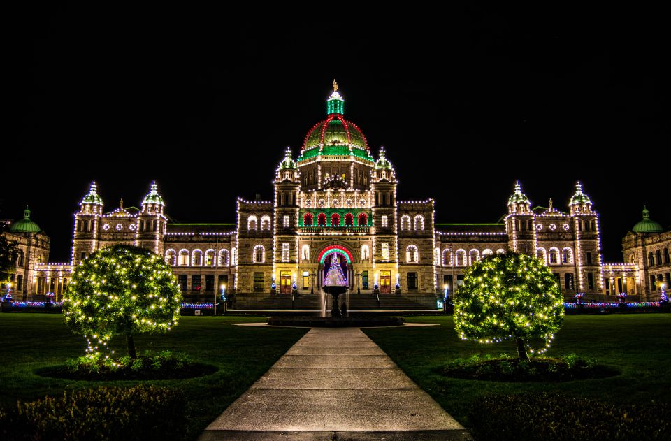 Victoria and Butchart Gardens Christmas Tour - Itinerary