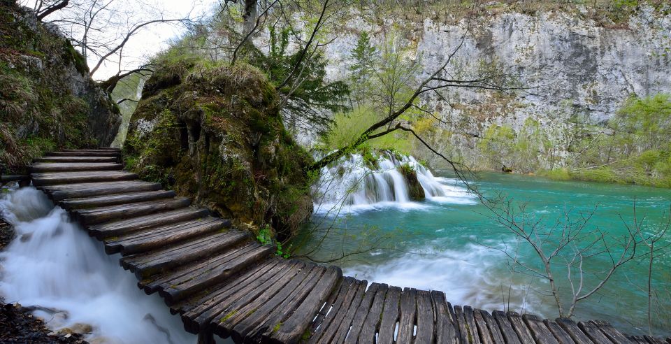Zadar: Plitvice Lakes Day Tour With Pre-Booked Tickets - Common questions