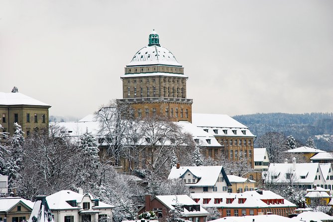 Zurich City Tour With Audio Commentary - Key Attractions Covered