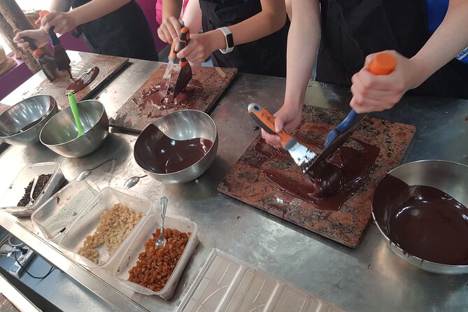 2-Hour Chocolate Bar Workshop in Paris - Cancellation Policy