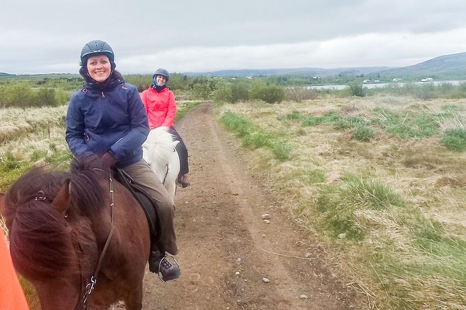 2 Hours Private Horse Riding to Lake Hafravatn, Reykjavík - Mos - Common questions