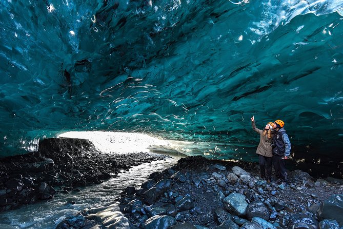 3-Day Ice Cave, South Coast, Golden Circle and Northern Lights - Safety Measures