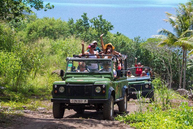 4x4 Jeep Safari Tour in Bora Bora - Mount Popoti Lookout and History