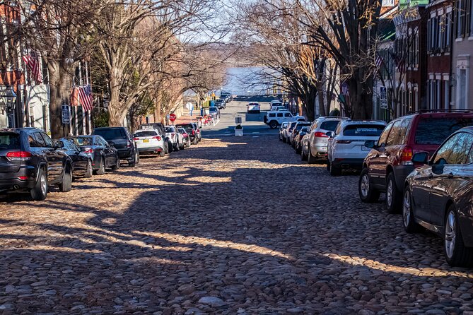 A Guided Walking Tour Through Historic Old Town Alexandria - Tour Highlights