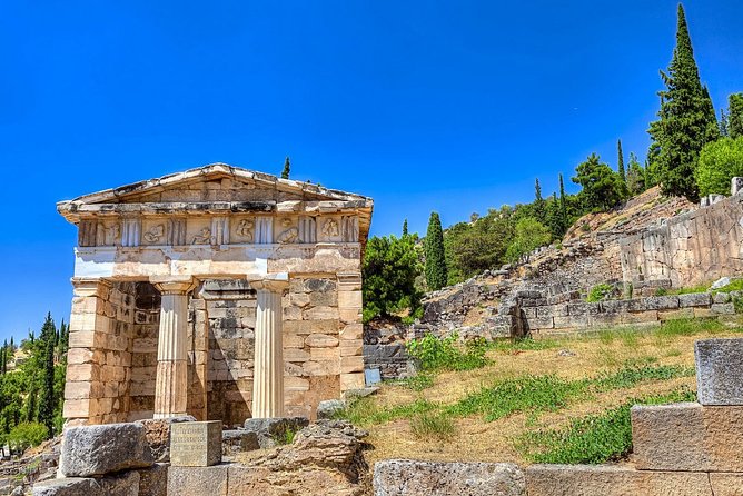 A Plunge Into Ancient History Delphi Private Tour From Athens - Museum of Delphi Treasures