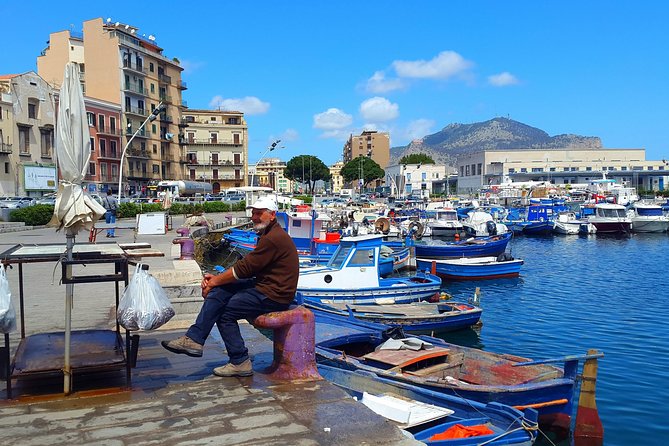 A Walk Among the Monuments and Markets of Palermo - Insider Tips for Palermo Visitors