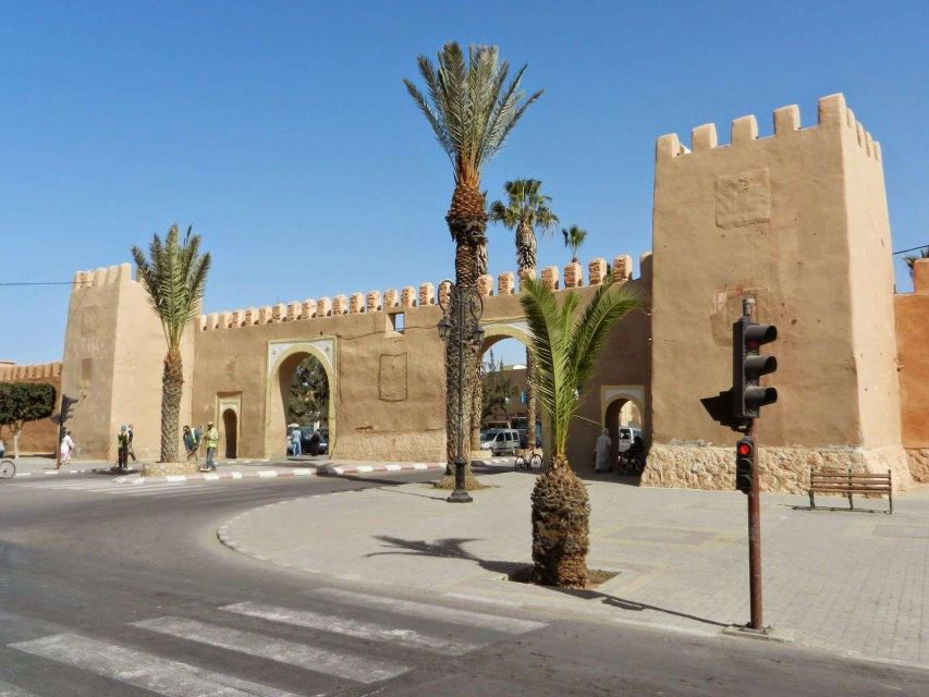 Agadir: Sahara Desert & Tiznit Medina Privet Tour & Lunch - Explore Tiznit Medina