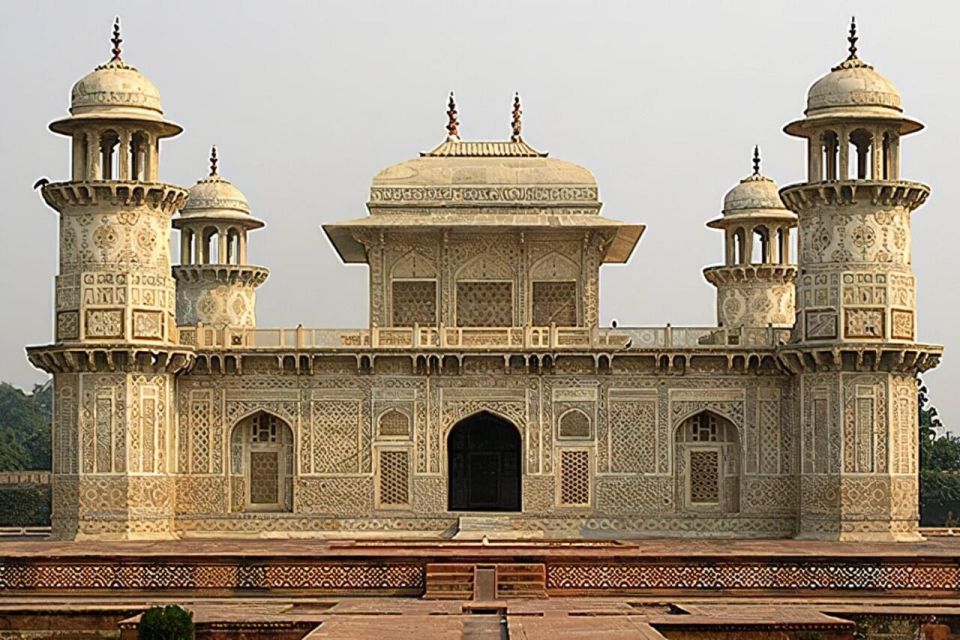 Agra: Private Sunrise Taj Mahal Tour With Guide & Transfer - Directions for a Seamless Tour Experience