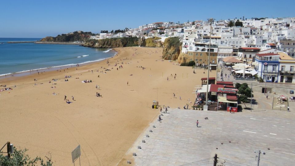 Albufeira Old Town: In-App Adventure Hunt - Directions for the Adventure