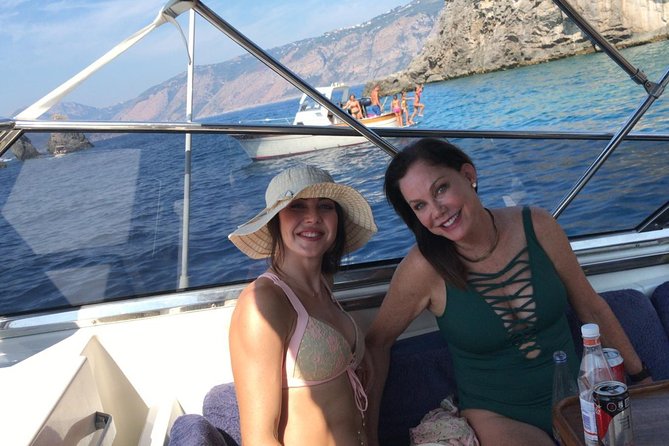 Amalfi Coast Small Group Day Boat Tour With Limoncello Onboard - Boat Condition and Reviews Summary